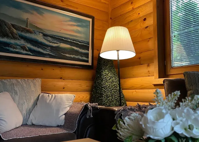 Brvnara Oaza Mira - Devojacki Bunar *