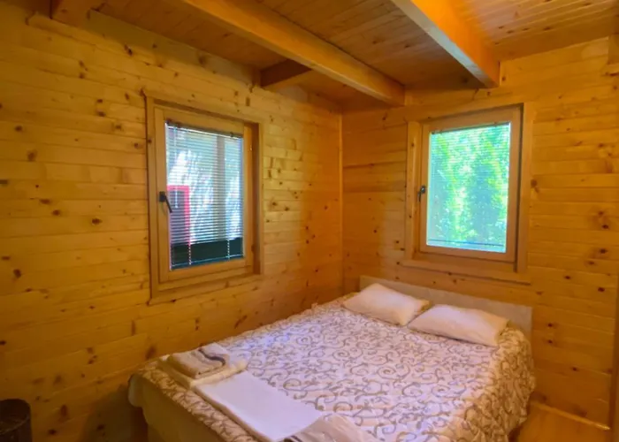 Brvnara Oaza Mira - Devojacki Bunar * Alibunar